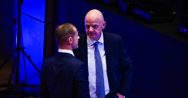 UEFA đe dọa اتخاذ biện pháp pháp lý đối với Gianni Infantino và FIFA liên quan đến dự án đầu tư tư nhân