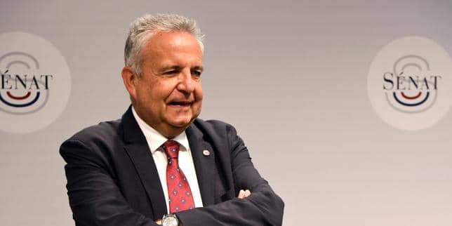 Laurent Burgoa, thượng nghị sĩ Les Républicains của Gard, tại Paris, ngày 19 tháng 5 năm 2025. (Ảnh: LUDOVIC MARIN/AFP)