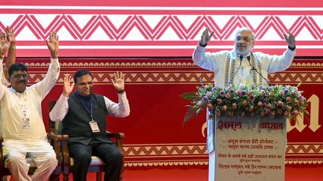 Chính phủ Bengal do BJP triển khai dự án ‘Sonar Bangla’ với nhà máy sữa lớn nhất Ấn Độ