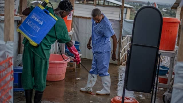 Dịch Ebola ở Congo và Uganda vượt ngưỡng 1.000 người chết